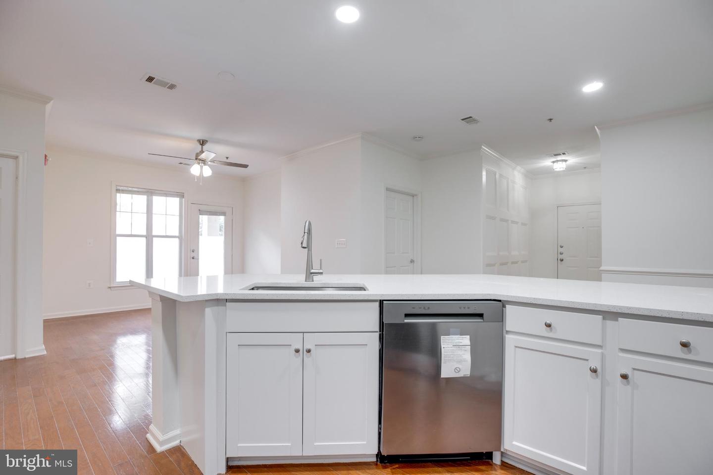 13386 CONNOR DR #D, CENTREVILLE, Virginia 20120, 3 Bedrooms Bedrooms, 5 Rooms Rooms,2 BathroomsBathrooms,Residential,For sale,13386 CONNOR DR #D,VAFX2266054 MLS # VAFX2266054