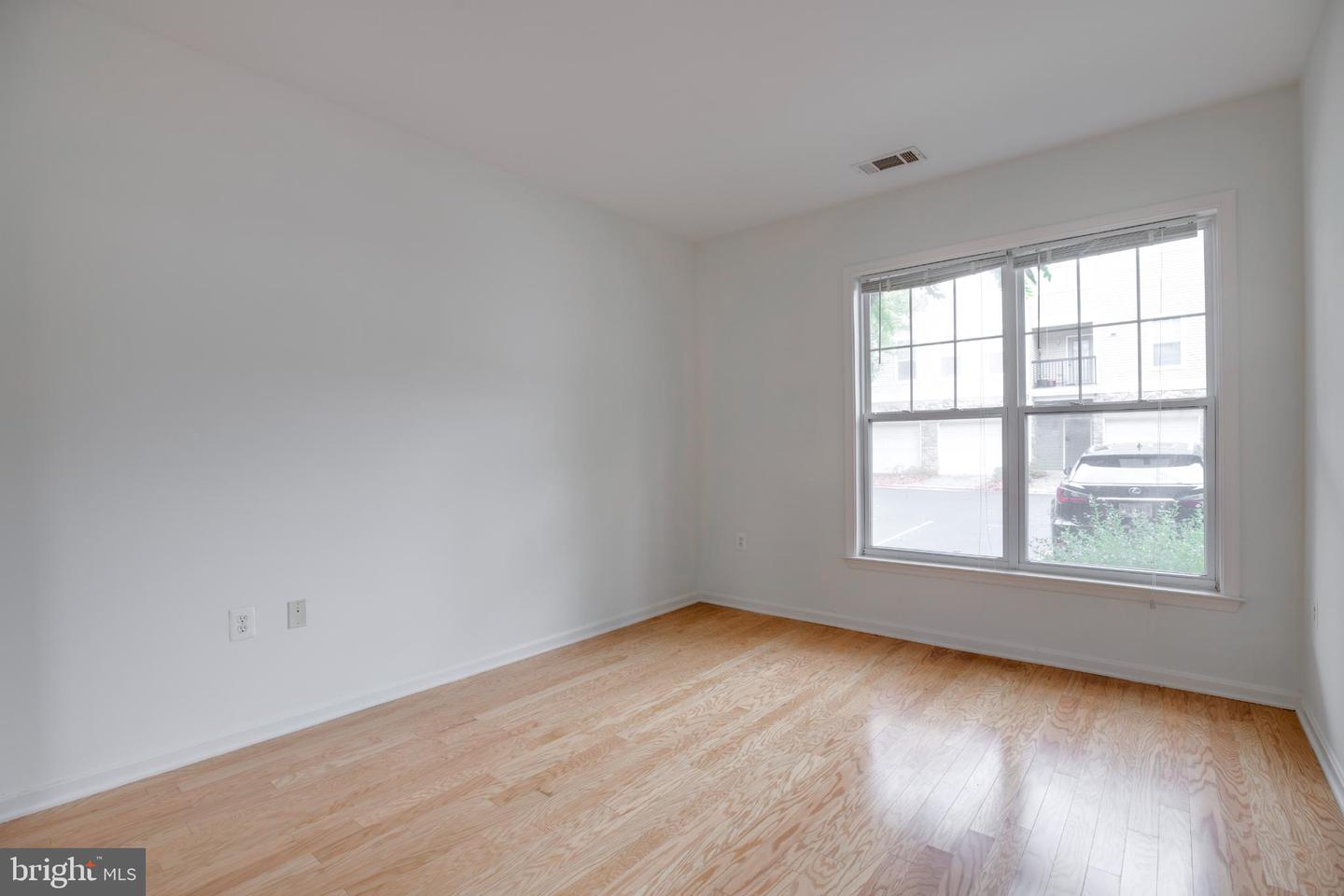 13386 CONNOR DR #D, CENTREVILLE, Virginia 20120, 3 Bedrooms Bedrooms, 5 Rooms Rooms,2 BathroomsBathrooms,Residential,For sale,13386 CONNOR DR #D,VAFX2266054 MLS # VAFX2266054