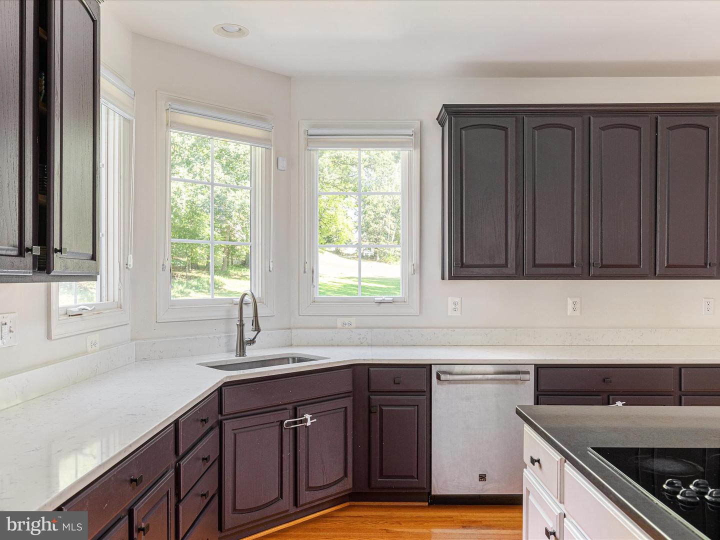 10117 CARLINGTON VALLEY CT, MANASSAS, Virginia 20111, 4 Bedrooms Bedrooms, ,4 BathroomsBathrooms,Residential,For sale,10117 CARLINGTON VALLEY CT,VAPW2103800 MLS # VAPW2103800