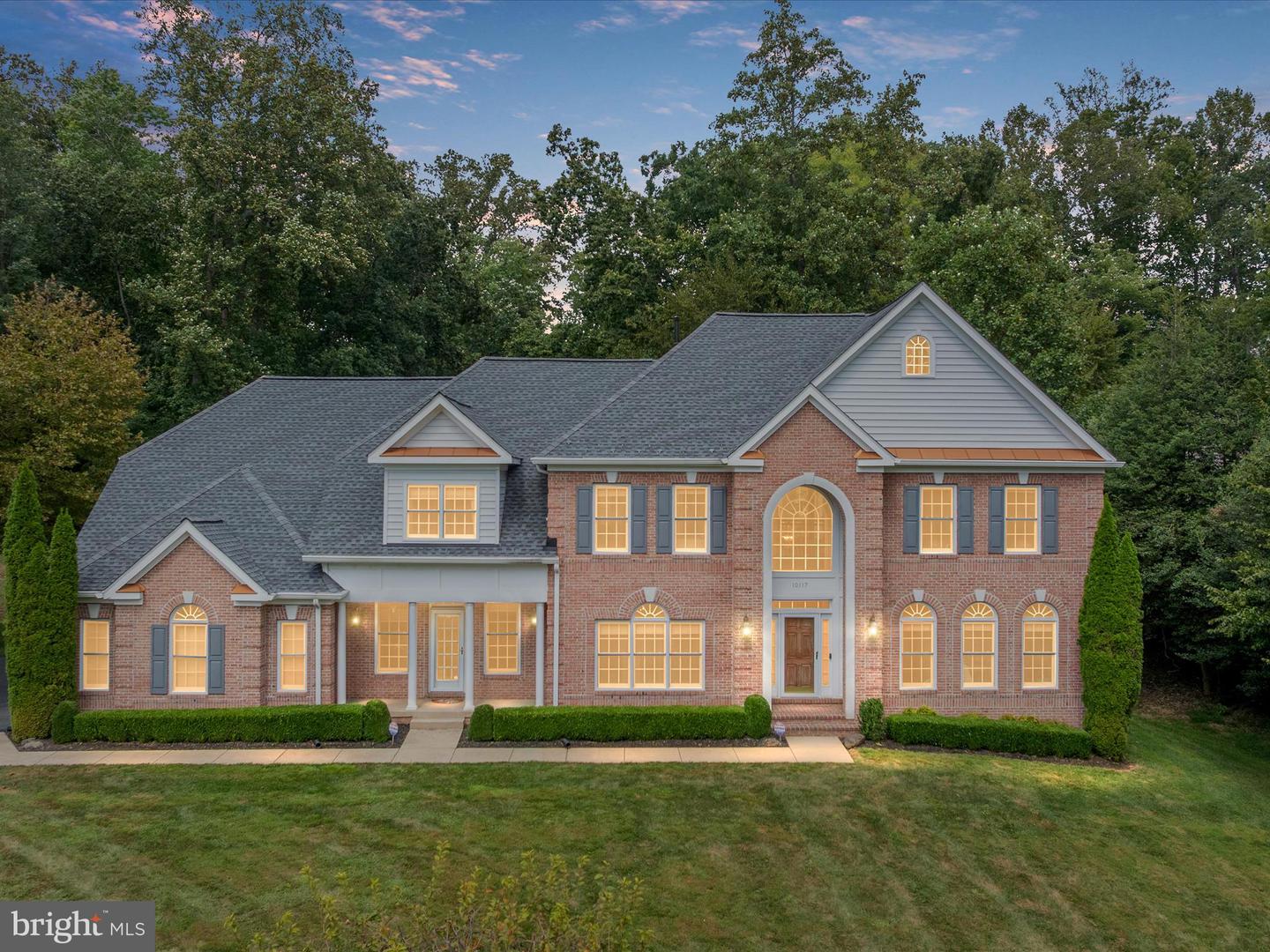 10117 CARLINGTON VALLEY CT, MANASSAS, Virginia 20111, 4 Bedrooms Bedrooms, ,4 BathroomsBathrooms,Residential,For sale,10117 CARLINGTON VALLEY CT,VAPW2103800 MLS # VAPW2103800