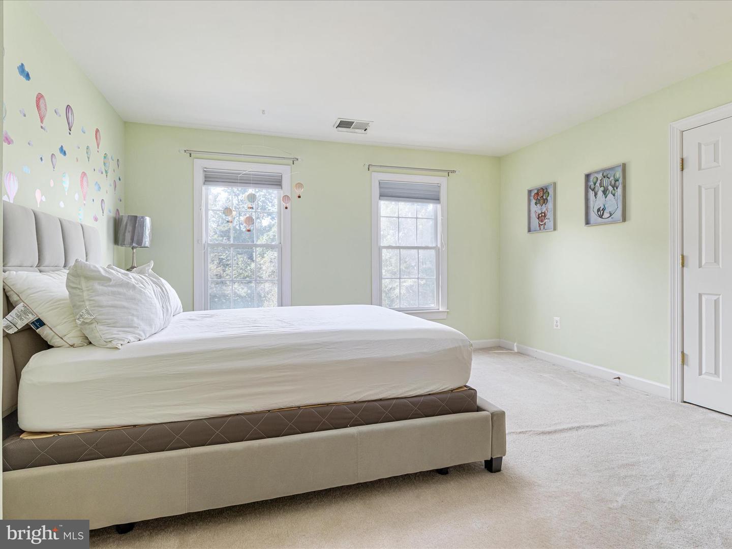 10117 CARLINGTON VALLEY CT, MANASSAS, Virginia 20111, 4 Bedrooms Bedrooms, ,4 BathroomsBathrooms,Residential,For sale,10117 CARLINGTON VALLEY CT,VAPW2103800 MLS # VAPW2103800