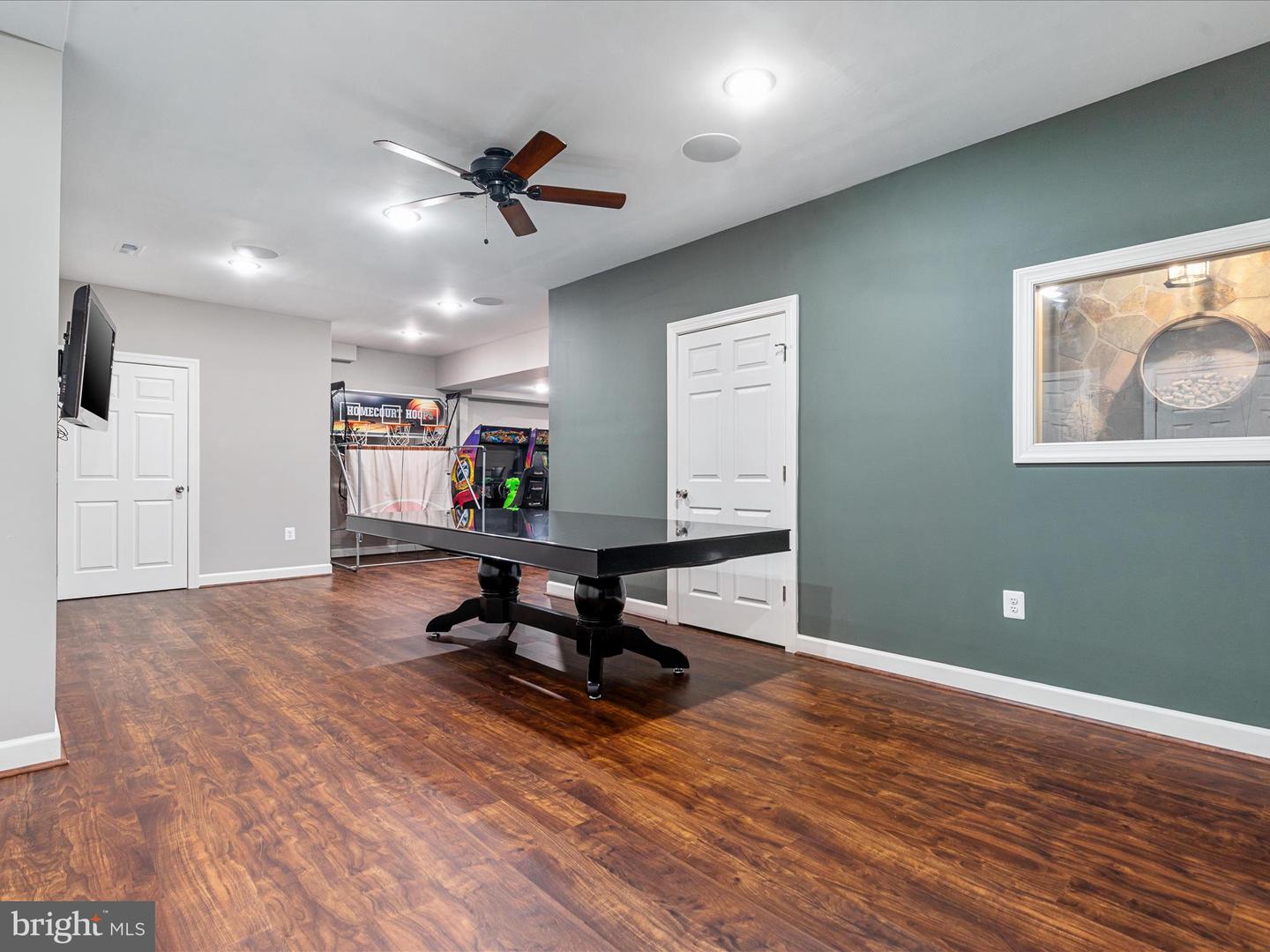 10117 CARLINGTON VALLEY CT, MANASSAS, Virginia 20111, 4 Bedrooms Bedrooms, ,4 BathroomsBathrooms,Residential,For sale,10117 CARLINGTON VALLEY CT,VAPW2103800 MLS # VAPW2103800