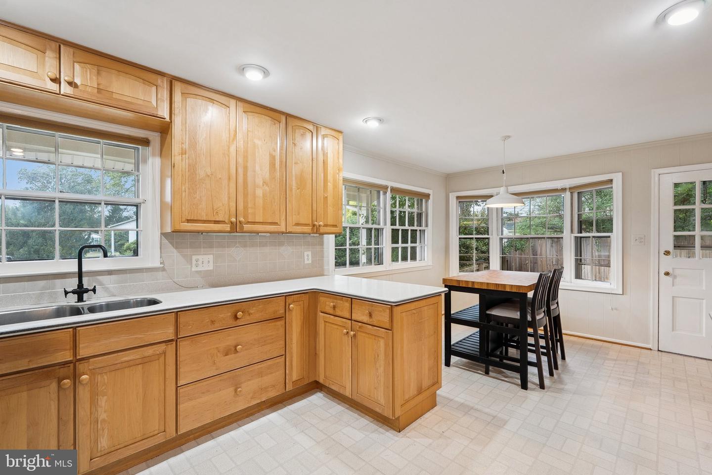 10600 VENNARD PL, FAIRFAX, Virginia 22032, 5 Bedrooms Bedrooms, ,3 BathroomsBathrooms,Residential,For sale,10600 VENNARD PL,VAFX2266500 MLS # VAFX2266500