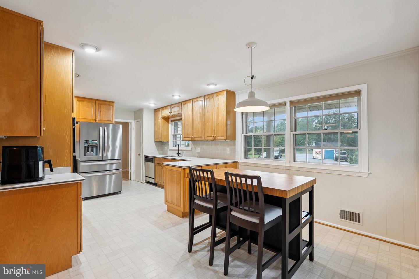 10600 VENNARD PL, FAIRFAX, Virginia 22032, 5 Bedrooms Bedrooms, ,3 BathroomsBathrooms,Residential,For sale,10600 VENNARD PL,VAFX2266500 MLS # VAFX2266500