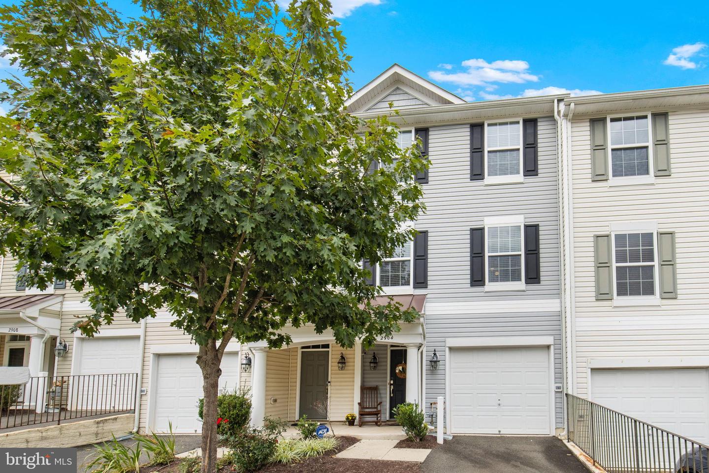 2904 TRUFFLE OAK PL, WOODBRIDGE, Virginia 22191, 2 Bedrooms Bedrooms, 6 Rooms Rooms,3 BathroomsBathrooms,Residential,For sale,2904 TRUFFLE OAK PL,VAPW2103856 MLS # VAPW2103856