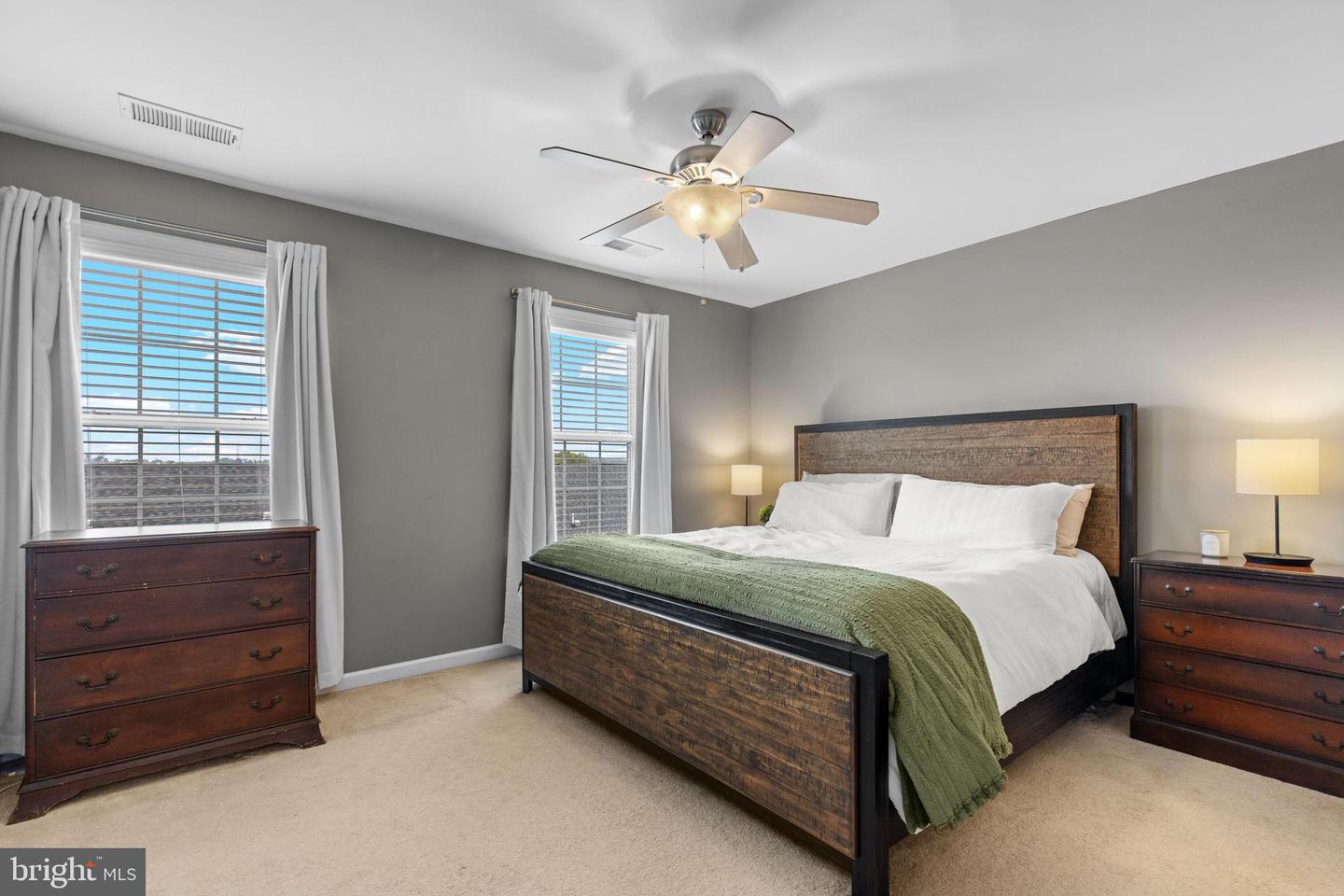 2904 TRUFFLE OAK PL, WOODBRIDGE, Virginia 22191, 2 Bedrooms Bedrooms, 6 Rooms Rooms,3 BathroomsBathrooms,Residential,For sale,2904 TRUFFLE OAK PL,VAPW2103856 MLS # VAPW2103856