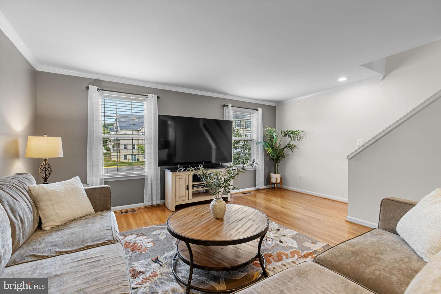 2904 TRUFFLE OAK PL, WOODBRIDGE, Virginia 22191, 2 Bedrooms Bedrooms, 6 Rooms Rooms,3 BathroomsBathrooms,Residential,For sale,2904 TRUFFLE OAK PL,VAPW2103856 MLS # VAPW2103856