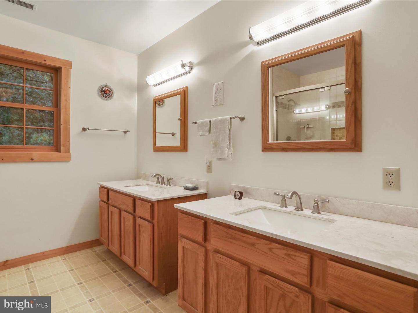 1027 DRY RUN RD, FORT VALLEY, Virginia 22652, 3 Bedrooms Bedrooms, ,2 BathroomsBathrooms,Residential,For sale,1027 DRY RUN RD,VASH2012520 MLS # VASH2012520