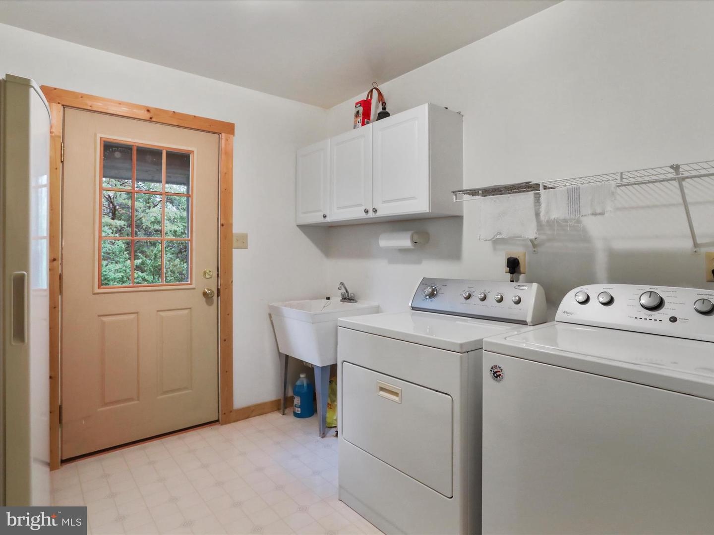 1027 DRY RUN RD, FORT VALLEY, Virginia 22652, 3 Bedrooms Bedrooms, ,2 BathroomsBathrooms,Residential,For sale,1027 DRY RUN RD,VASH2012520 MLS # VASH2012520