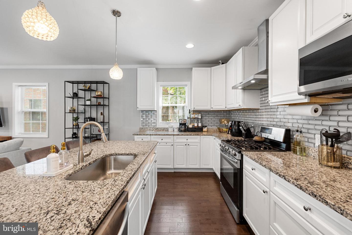 3327 5TH ST SE, WASHINGTON, District Of Columbia 20032, 4 Bedrooms Bedrooms, ,4 BathroomsBathrooms,Residential,For sale,3327 5TH ST SE,DCDC2222026 MLS # DCDC2222026