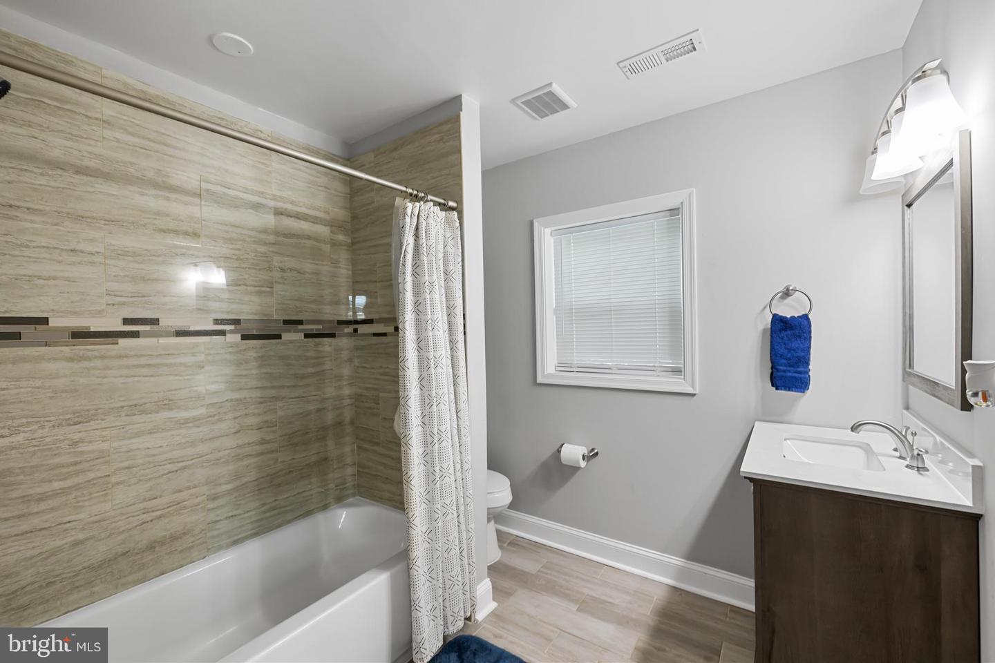 3327 5TH ST SE, WASHINGTON, District Of Columbia 20032, 4 Bedrooms Bedrooms, ,4 BathroomsBathrooms,Residential,For sale,3327 5TH ST SE,DCDC2222026 MLS # DCDC2222026