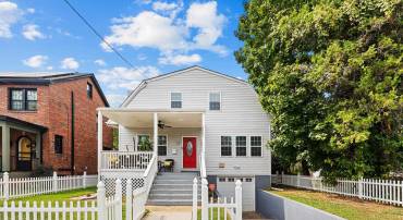 3327 5TH ST SE, WASHINGTON, District Of Columbia 20032, 4 Bedrooms Bedrooms, ,4 BathroomsBathrooms,Residential,For sale,3327 5TH ST SE,DCDC2222026 MLS # DCDC2222026
