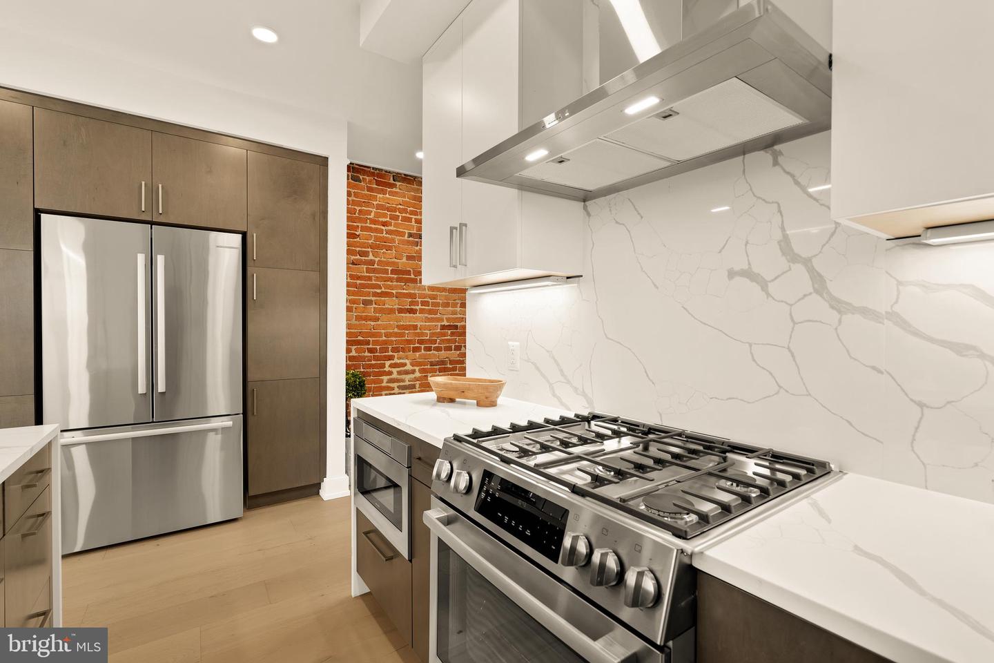 1746 LANIER PL NW #3, WASHINGTON, District Of Columbia 20009, 3 Bedrooms Bedrooms, ,2 BathroomsBathrooms,Residential,For sale,1746 LANIER PL NW #3,DCDC2222412 MLS # DCDC2222412