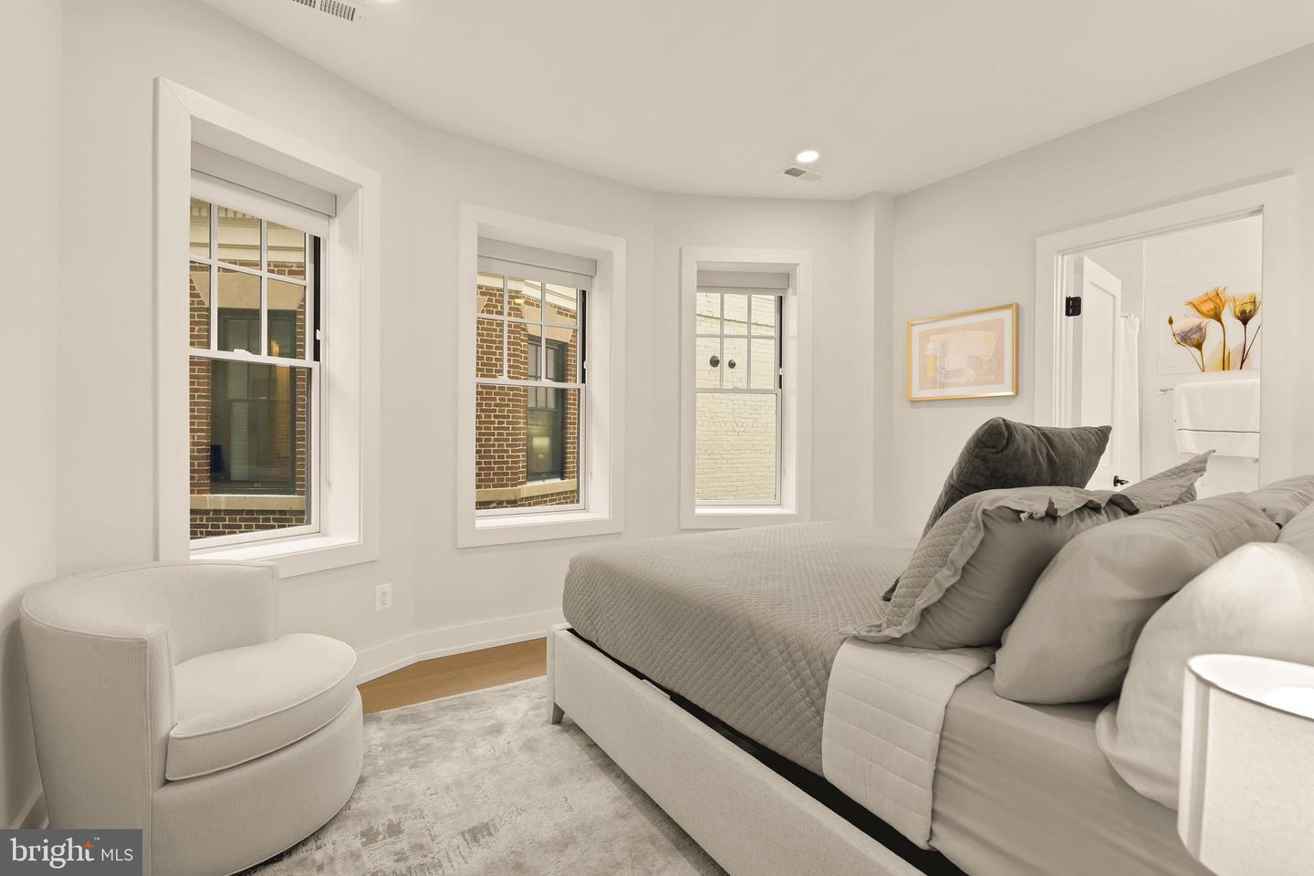 1746 LANIER PL NW #3, WASHINGTON, District Of Columbia 20009, 3 Bedrooms Bedrooms, ,2 BathroomsBathrooms,Residential,For sale,1746 LANIER PL NW #3,DCDC2222412 MLS # DCDC2222412
