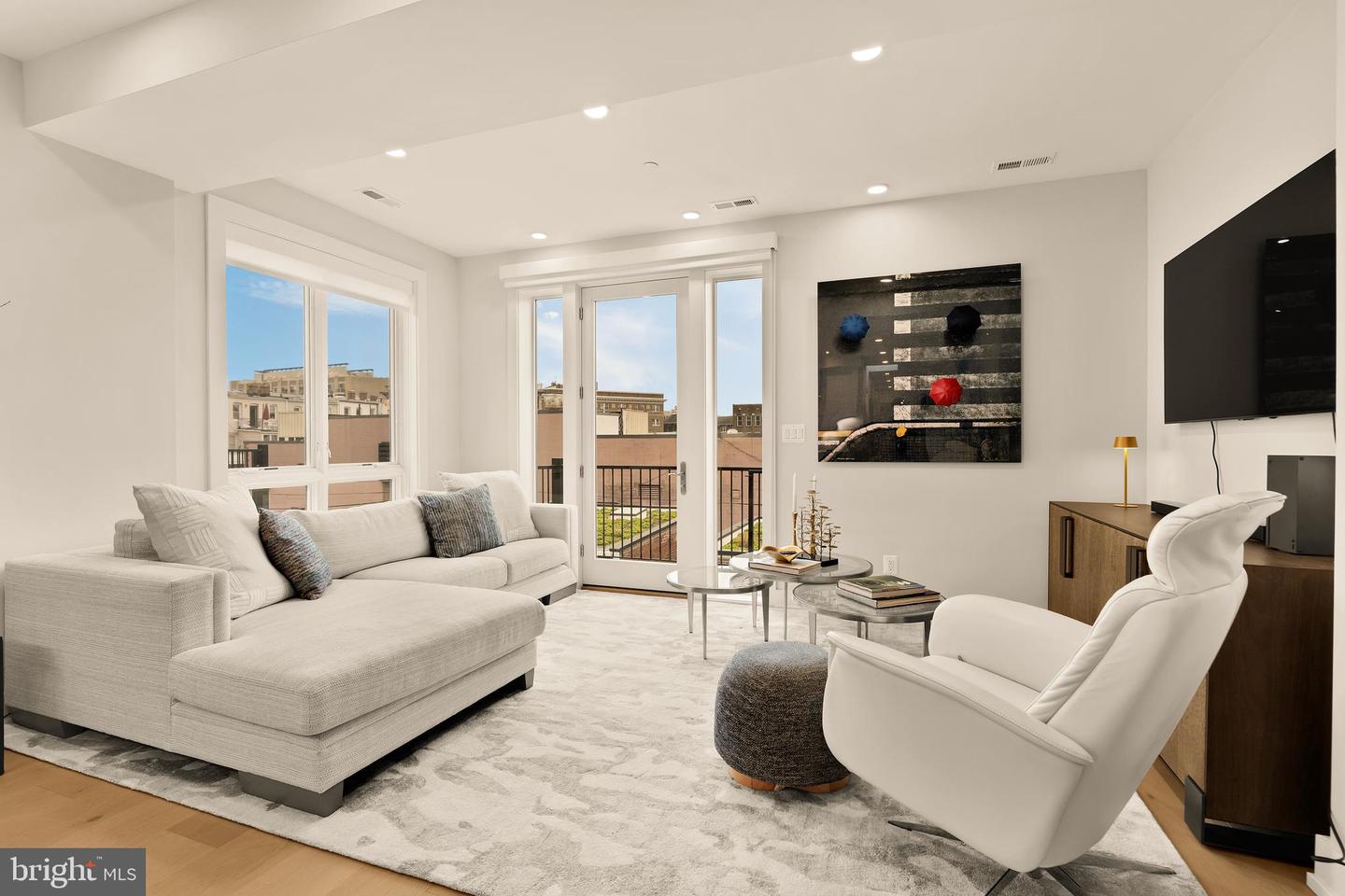 1746 LANIER PL NW #3, WASHINGTON, District Of Columbia 20009, 3 Bedrooms Bedrooms, ,2 BathroomsBathrooms,Residential,For sale,1746 LANIER PL NW #3,DCDC2222412 MLS # DCDC2222412