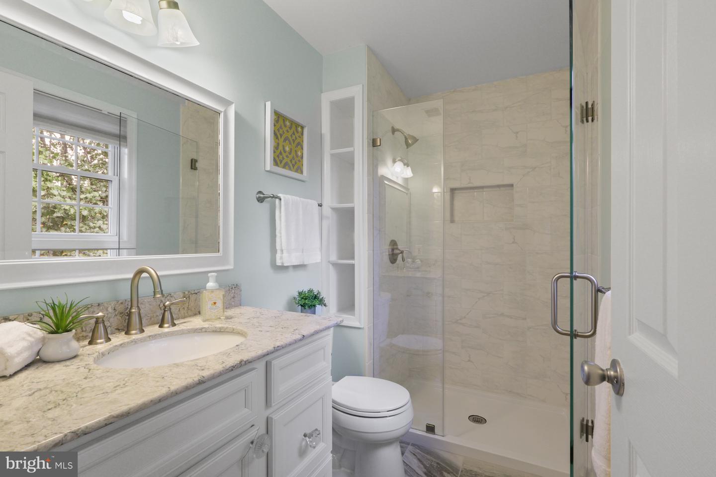 12010 VALLEY VIEW DR, NOKESVILLE, Virginia 20181, 4 Bedrooms Bedrooms, ,2 BathroomsBathrooms,Farm,For sale,12010 VALLEY VIEW DR,VAPW2104876 MLS # VAPW2104876