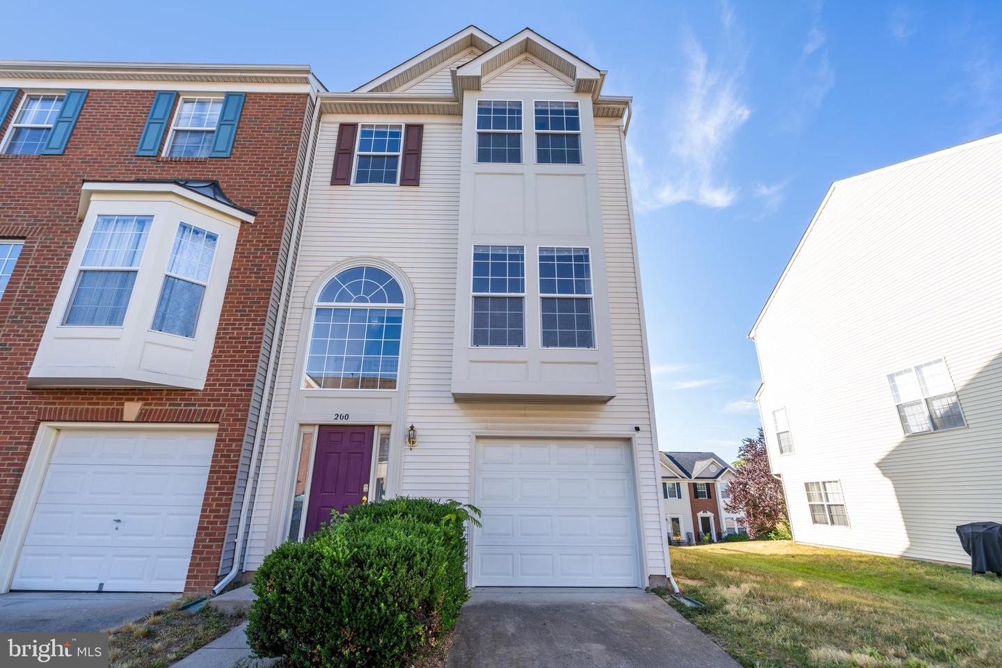 200 CHESTERBROOK CT, STAFFORD, Virginia 22554, 4 Bedrooms Bedrooms, ,3 BathroomsBathrooms,Residential,For sale,200 CHESTERBROOK CT,VAST2042698 MLS # VAST2042698