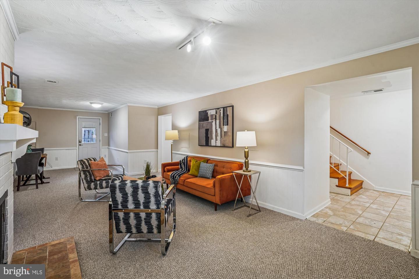 24 S ABINGDON ST, ARLINGTON, Virginia 22204, 4 Bedrooms Bedrooms, ,3 BathroomsBathrooms,Residential,For sale,24 S ABINGDON ST,VAAR2063746 MLS # VAAR2063746