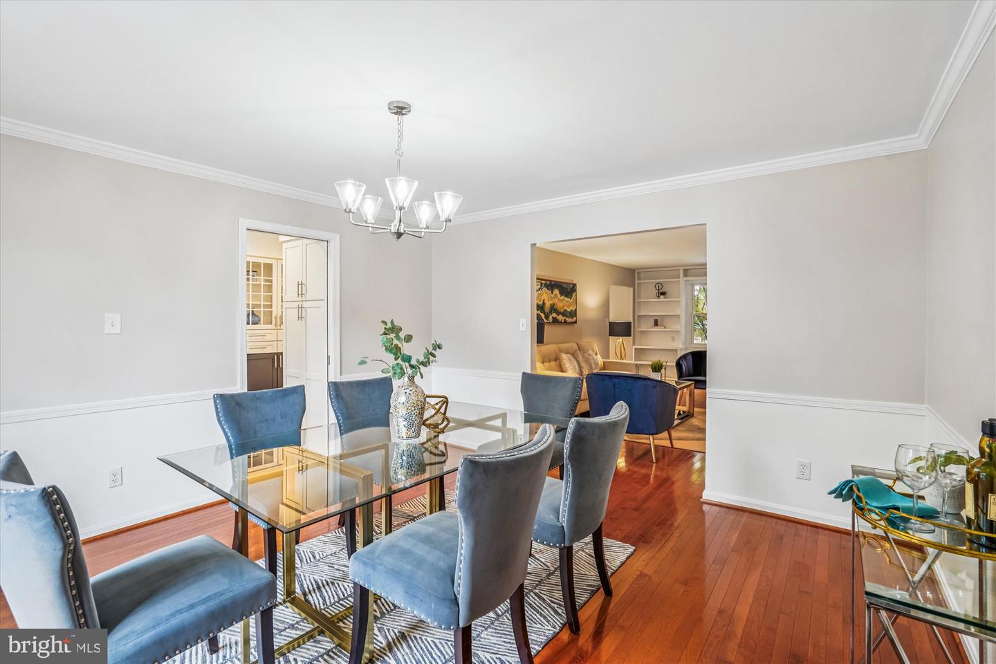 24 S ABINGDON ST, ARLINGTON, Virginia 22204, 4 Bedrooms Bedrooms, ,3 BathroomsBathrooms,Residential,For sale,24 S ABINGDON ST,VAAR2063746 MLS # VAAR2063746