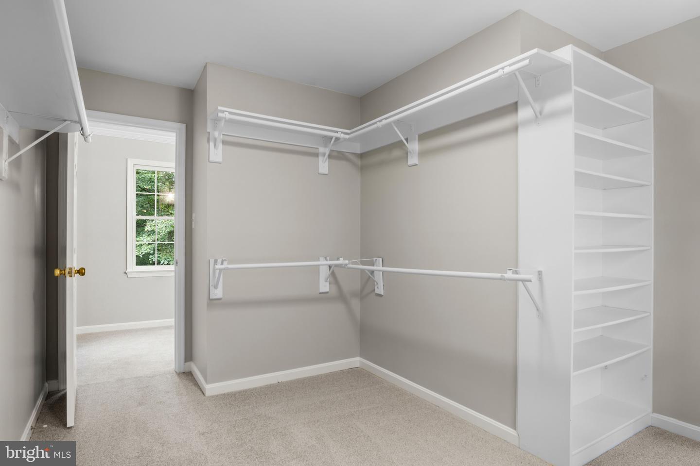 10201 LEATHERLEAF CT, MANASSAS, Virginia 20111, 5 Bedrooms Bedrooms, ,5 BathroomsBathrooms,Residential,For sale,10201 LEATHERLEAF CT,VAPW2104264 MLS # VAPW2104264
