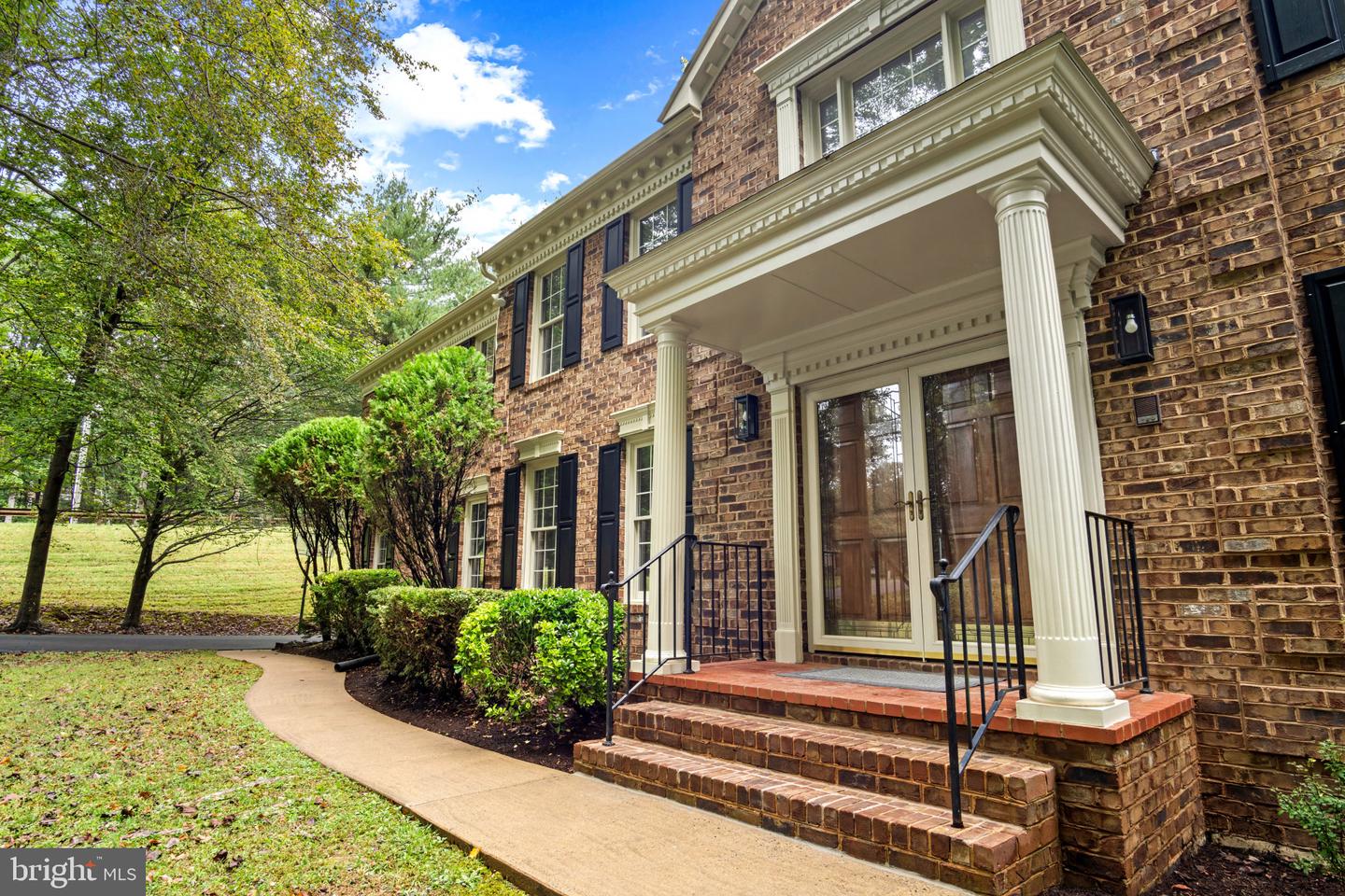 10201 LEATHERLEAF CT, MANASSAS, Virginia 20111, 5 Bedrooms Bedrooms, ,5 BathroomsBathrooms,Residential,For sale,10201 LEATHERLEAF CT,VAPW2104264 MLS # VAPW2104264