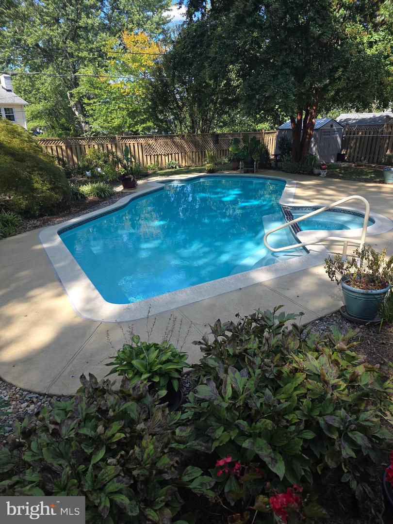 4208 MAYPORT LN, FAIRFAX, Virginia 22033, 4 Bedrooms Bedrooms, 13 Rooms Rooms,3 BathroomsBathrooms,Residential,For sale,4208 MAYPORT LN,VAFX2268172 MLS # VAFX2268172