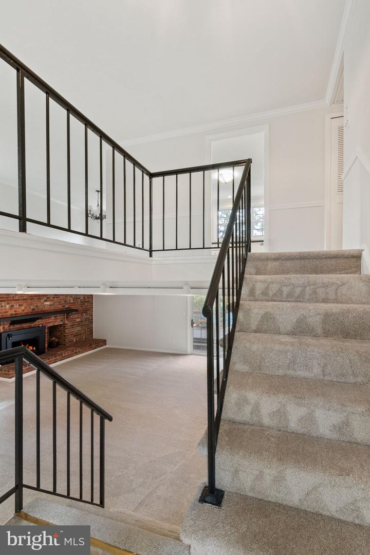 4208 MAYPORT LN, FAIRFAX, Virginia 22033, 4 Bedrooms Bedrooms, 13 Rooms Rooms,3 BathroomsBathrooms,Residential,For sale,4208 MAYPORT LN,VAFX2268172 MLS # VAFX2268172