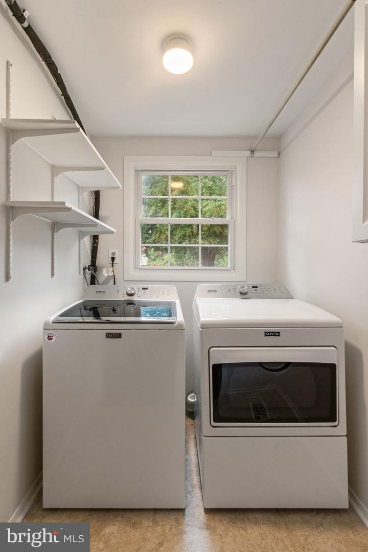 4208 MAYPORT LN, FAIRFAX, Virginia 22033, 4 Bedrooms Bedrooms, 13 Rooms Rooms,3 BathroomsBathrooms,Residential,For sale,4208 MAYPORT LN,VAFX2268172 MLS # VAFX2268172