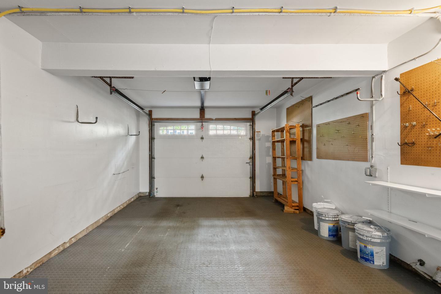 4208 MAYPORT LN, FAIRFAX, Virginia 22033, 4 Bedrooms Bedrooms, 13 Rooms Rooms,3 BathroomsBathrooms,Residential,For sale,4208 MAYPORT LN,VAFX2268172 MLS # VAFX2268172