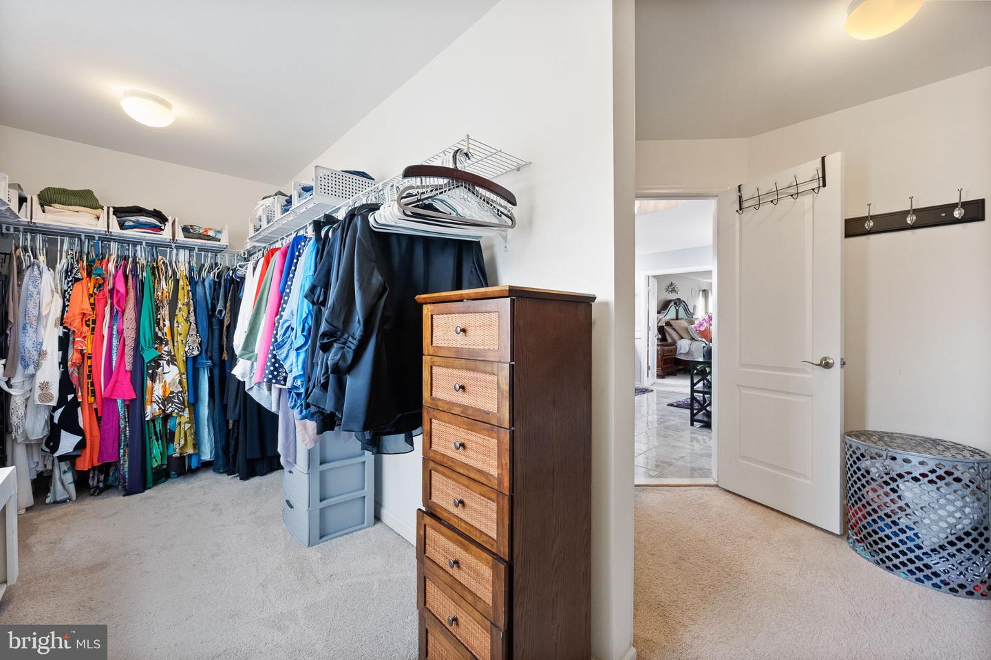 24469 ISLAND POOL CT, ALDIE, Virginia 20105, 5 Bedrooms Bedrooms, ,3 BathroomsBathrooms,Residential,For sale,24469 ISLAND POOL CT,VALO2107150 MLS # VALO2107150