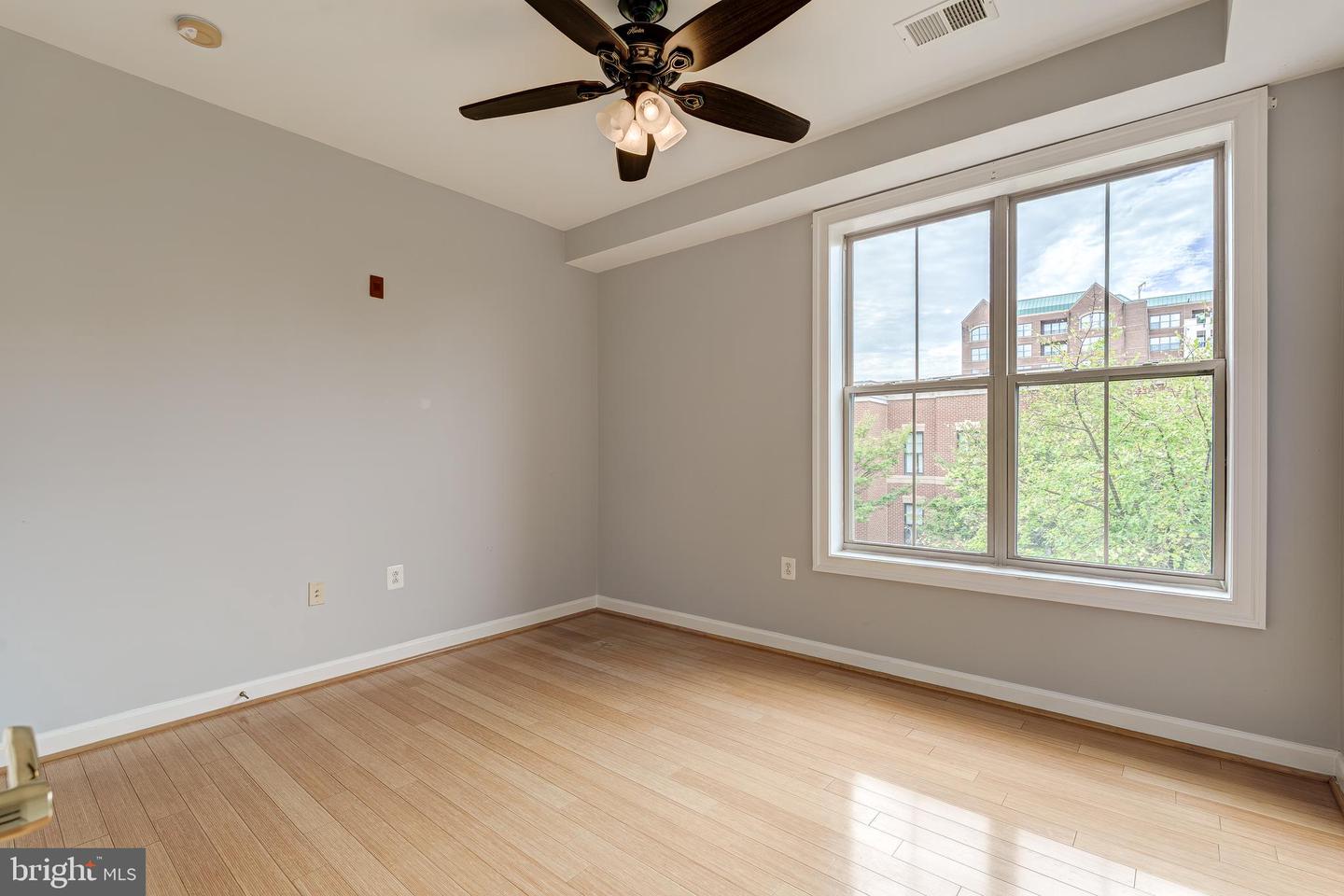 440 BELMONT BAY DR #307, WOODBRIDGE, Virginia 22191, 2 Bedrooms Bedrooms, ,2 BathroomsBathrooms,Residential,For sale,440 BELMONT BAY DR #307,VAPW2104432 MLS # VAPW2104432