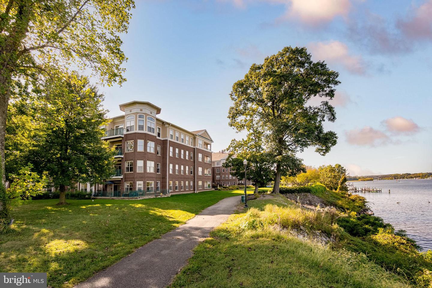 440 BELMONT BAY DR #307, WOODBRIDGE, Virginia 22191, 2 Bedrooms Bedrooms, ,2 BathroomsBathrooms,Residential,For sale,440 BELMONT BAY DR #307,VAPW2104432 MLS # VAPW2104432