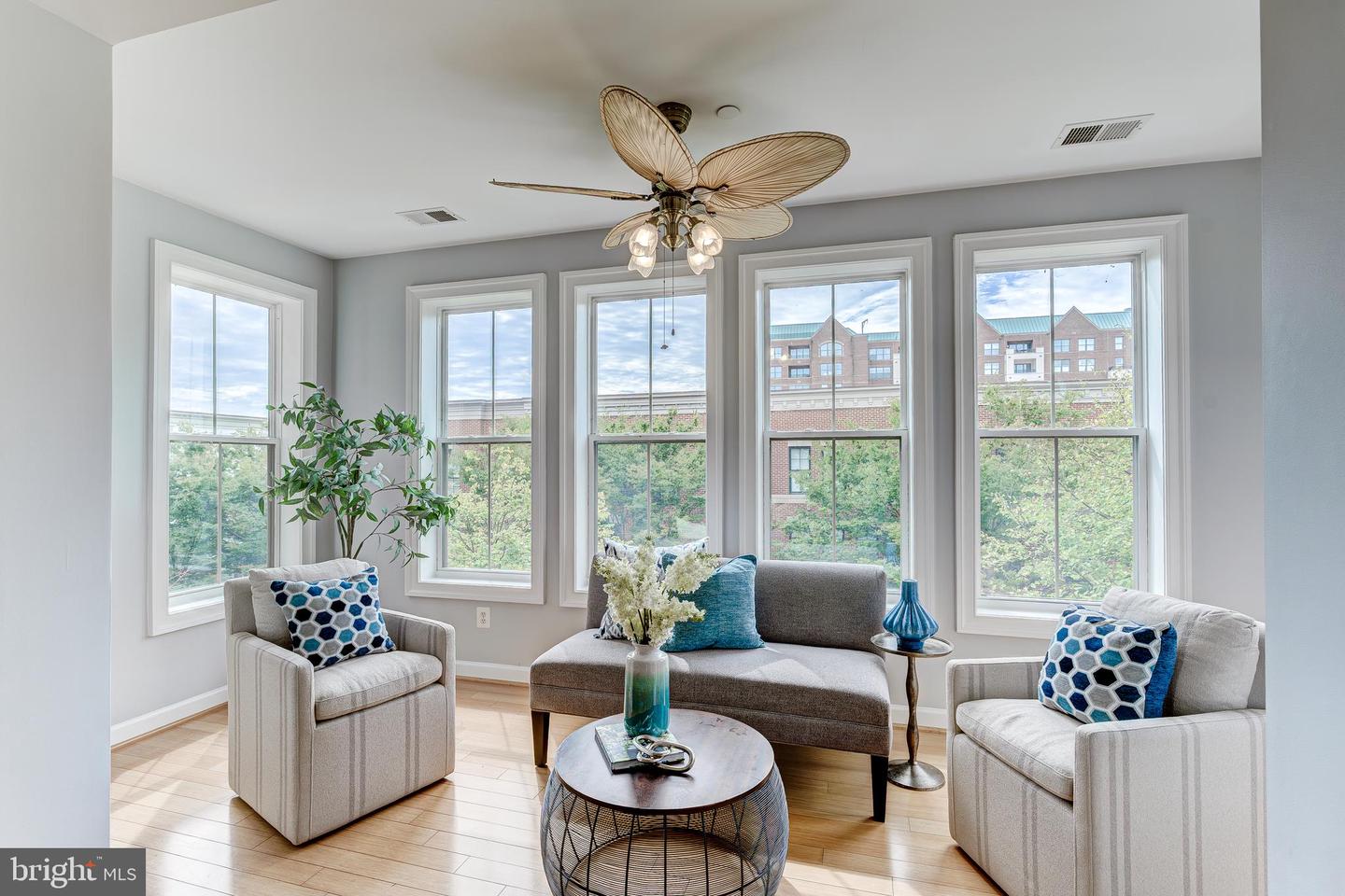 440 BELMONT BAY DR #307, WOODBRIDGE, Virginia 22191, 2 Bedrooms Bedrooms, ,2 BathroomsBathrooms,Residential,For sale,440 BELMONT BAY DR #307,VAPW2104432 MLS # VAPW2104432