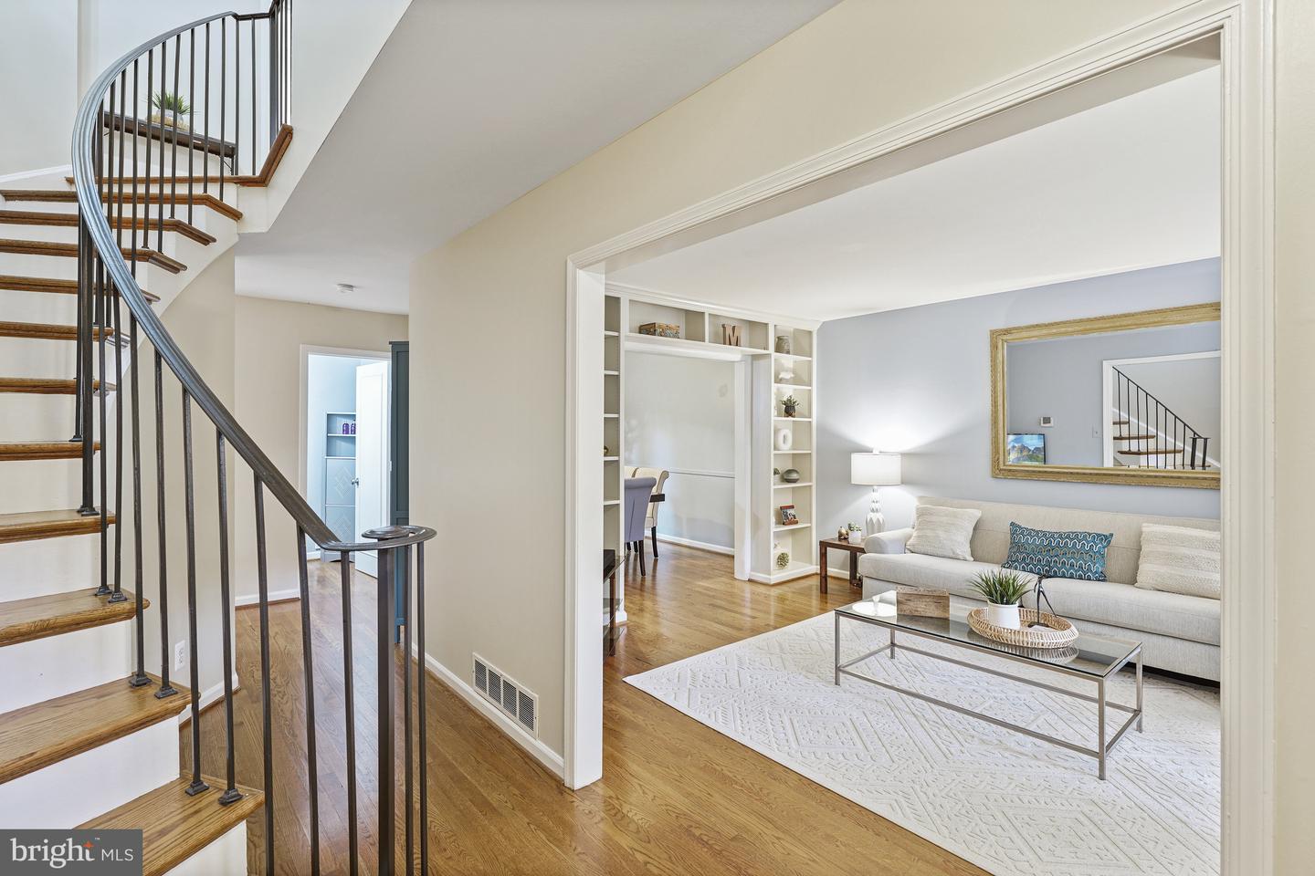 1833 WAINWRIGHT DR, RESTON, Virginia 20190, 4 Bedrooms Bedrooms, ,2 BathroomsBathrooms,Residential,For sale,1833 WAINWRIGHT DR,VAFX2268266 MLS # VAFX2268266
