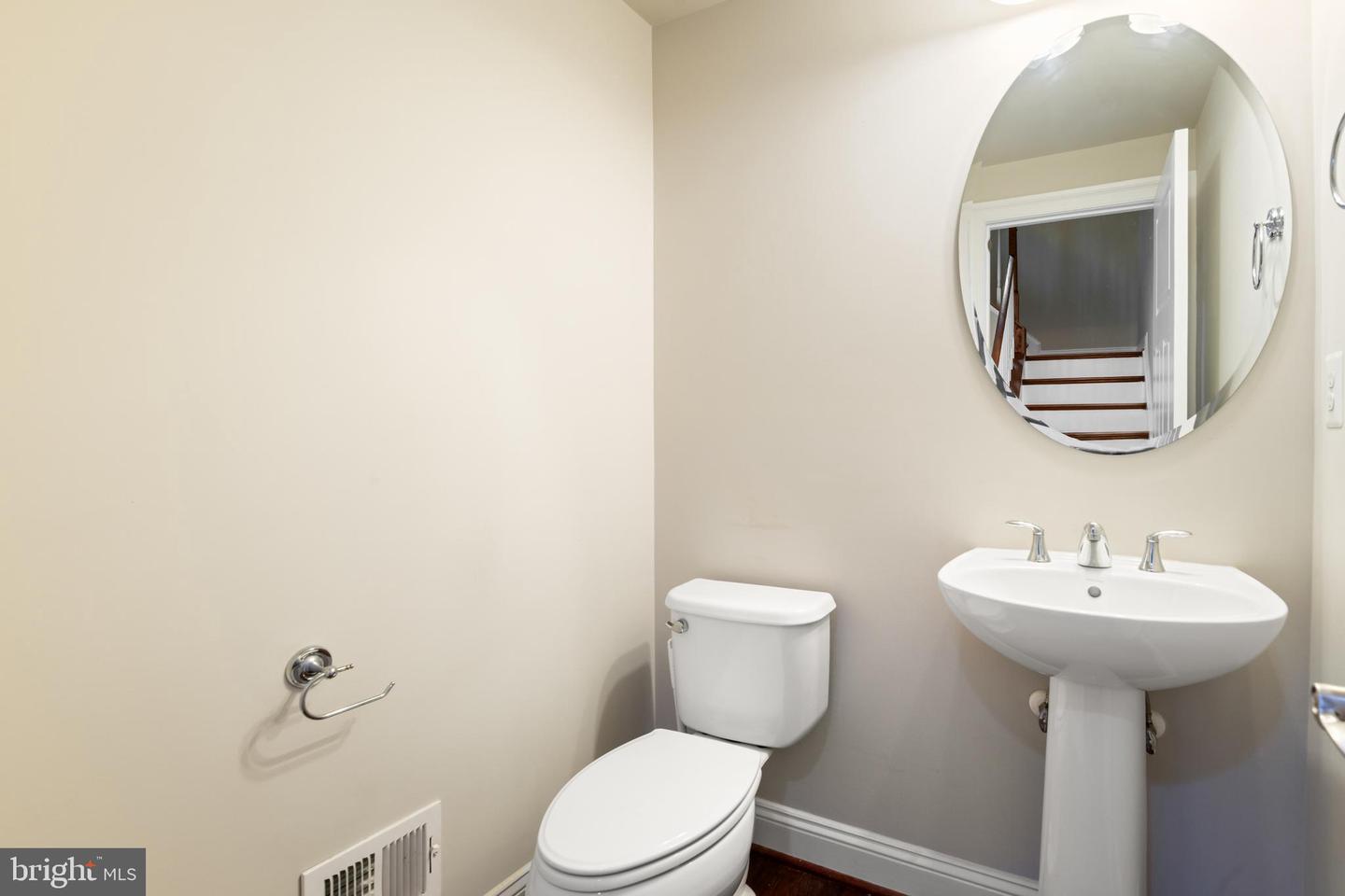 2126 AVINITY LOOP, CHARLOTTESVILLE, Virginia 22902, 3 Bedrooms Bedrooms, ,3 BathroomsBathrooms,Residential,For sale,2126 AVINITY LOOP,VAAB2001086 MLS # VAAB2001086