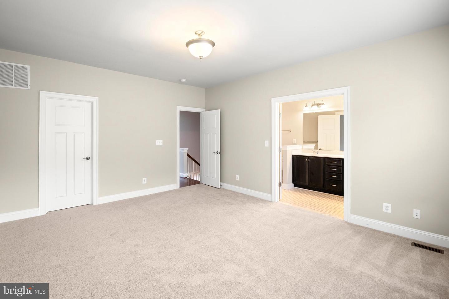 2126 AVINITY LOOP, CHARLOTTESVILLE, Virginia 22902, 3 Bedrooms Bedrooms, ,3 BathroomsBathrooms,Residential,For sale,2126 AVINITY LOOP,VAAB2001086 MLS # VAAB2001086