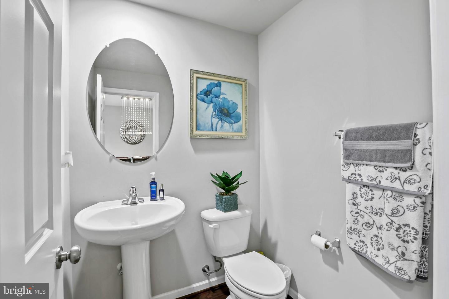 21077 ASHBURN HEIGHTS DR, ASHBURN, Virginia 20148, 4 Bedrooms Bedrooms, ,3 BathroomsBathrooms,Residential,For sale,21077 ASHBURN HEIGHTS DR,VALO2107228 MLS # VALO2107228