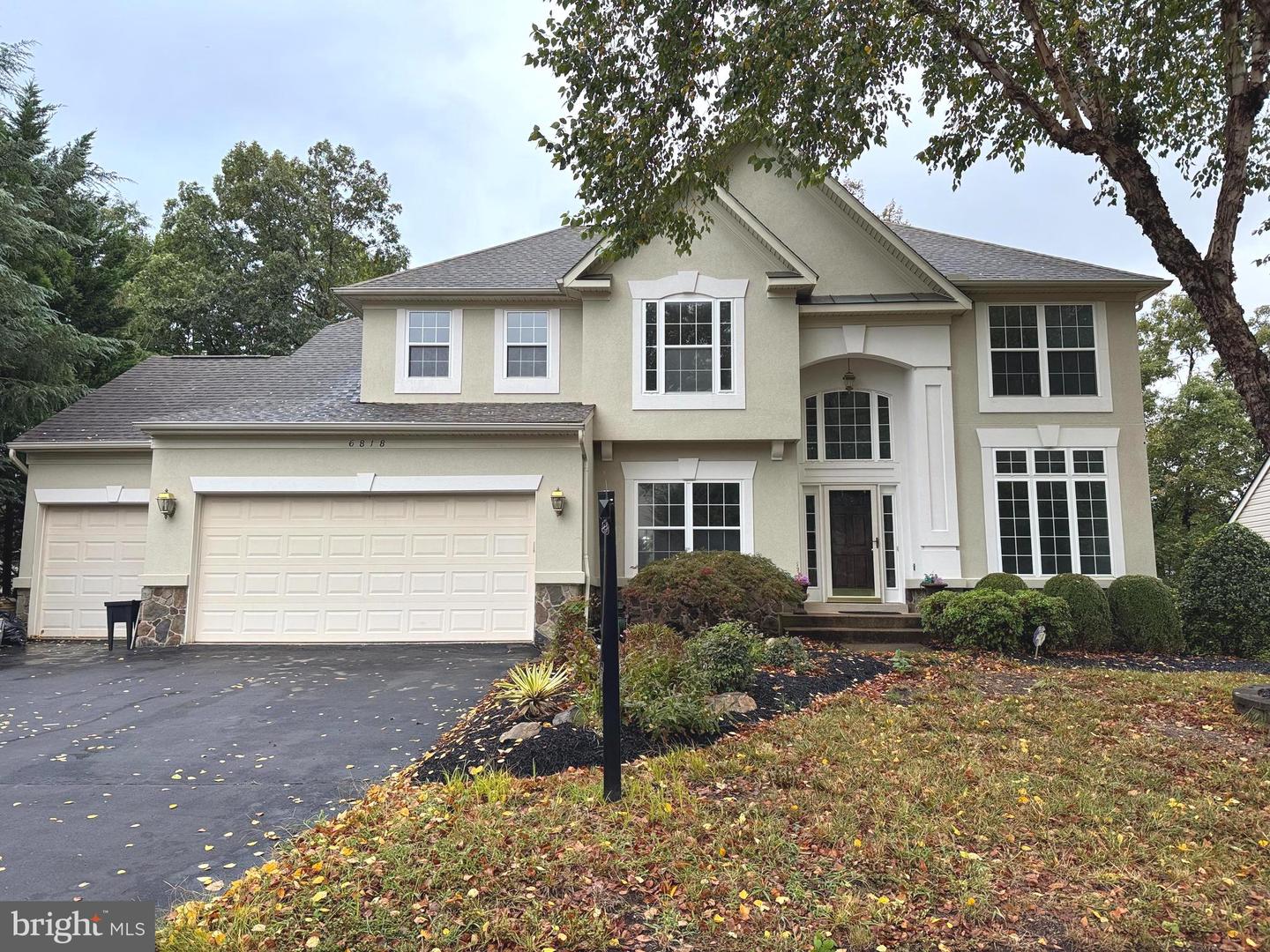 6818 FARRAHS CAVALRY RD, CENTREVILLE, Virginia 20121, 6 Bedrooms Bedrooms, ,4 BathroomsBathrooms,Residential,For sale,6818 FARRAHS CAVALRY RD,VAFX2268522 MLS # VAFX2268522