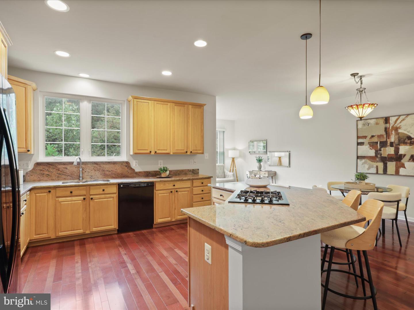 6865 ROLLING CREEK WAY, ALEXANDRIA, Virginia 22315, 3 Bedrooms Bedrooms, 7 Rooms Rooms,3 BathroomsBathrooms,Residential,For sale,6865 ROLLING CREEK WAY,VAFX2268498 MLS # VAFX2268498