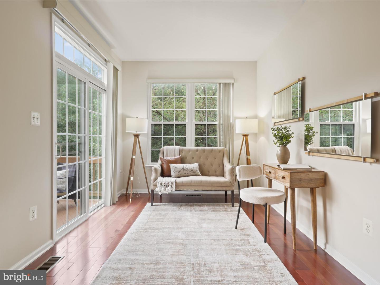 6865 ROLLING CREEK WAY, ALEXANDRIA, Virginia 22315, 3 Bedrooms Bedrooms, 7 Rooms Rooms,3 BathroomsBathrooms,Residential,For sale,6865 ROLLING CREEK WAY,VAFX2268498 MLS # VAFX2268498