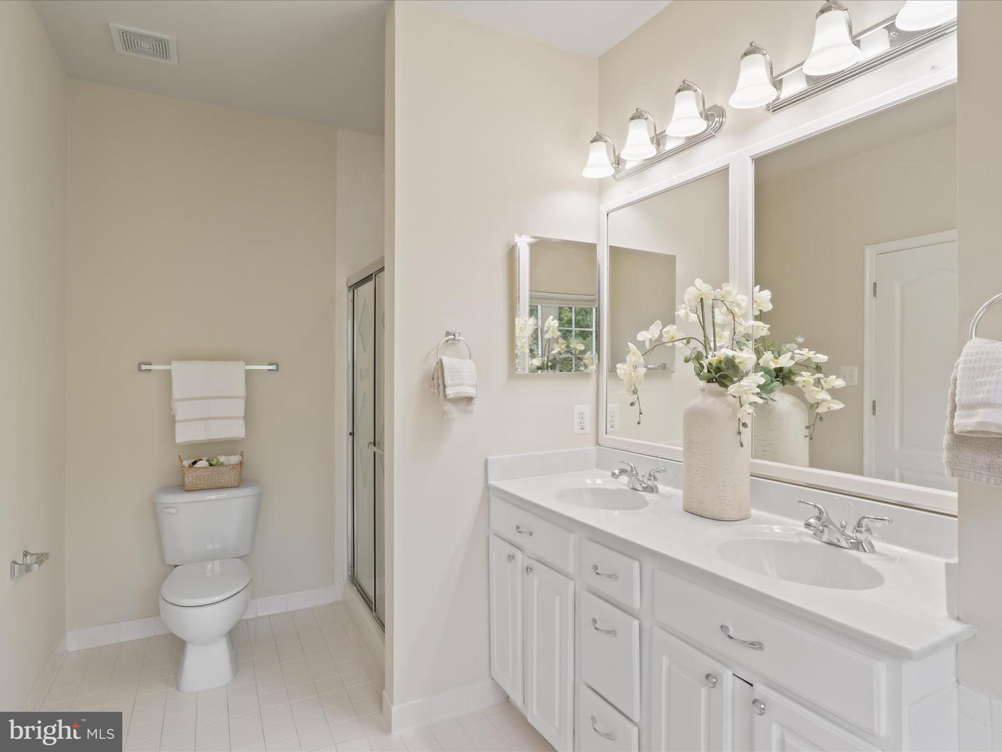 6865 ROLLING CREEK WAY, ALEXANDRIA, Virginia 22315, 3 Bedrooms Bedrooms, 7 Rooms Rooms,3 BathroomsBathrooms,Residential,For sale,6865 ROLLING CREEK WAY,VAFX2268498 MLS # VAFX2268498