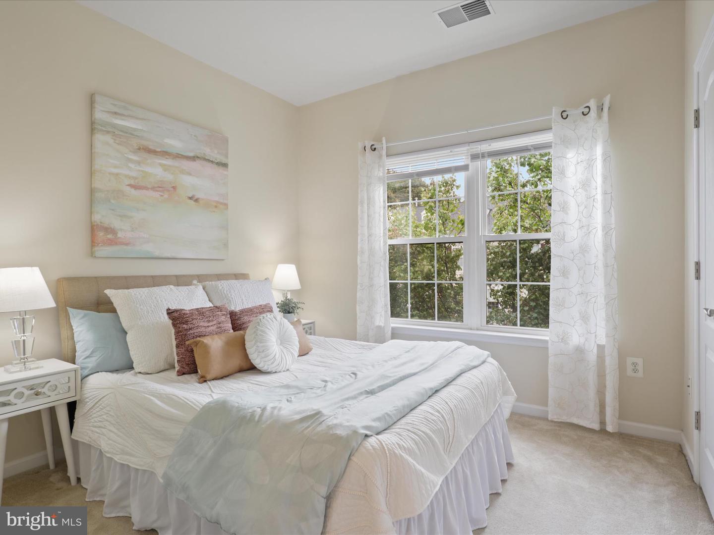 6865 ROLLING CREEK WAY, ALEXANDRIA, Virginia 22315, 3 Bedrooms Bedrooms, 7 Rooms Rooms,3 BathroomsBathrooms,Residential,For sale,6865 ROLLING CREEK WAY,VAFX2268498 MLS # VAFX2268498