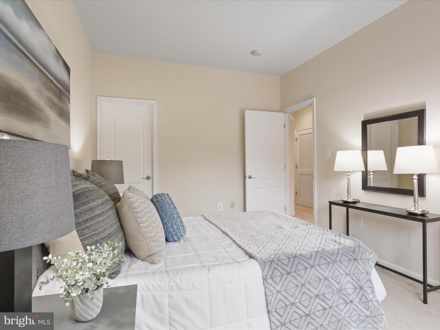 6865 ROLLING CREEK WAY, ALEXANDRIA, Virginia 22315, 3 Bedrooms Bedrooms, 7 Rooms Rooms,3 BathroomsBathrooms,Residential,For sale,6865 ROLLING CREEK WAY,VAFX2268498 MLS # VAFX2268498