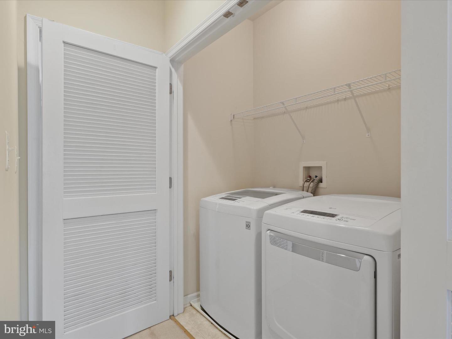 6865 ROLLING CREEK WAY, ALEXANDRIA, Virginia 22315, 3 Bedrooms Bedrooms, 7 Rooms Rooms,3 BathroomsBathrooms,Residential,For sale,6865 ROLLING CREEK WAY,VAFX2268498 MLS # VAFX2268498