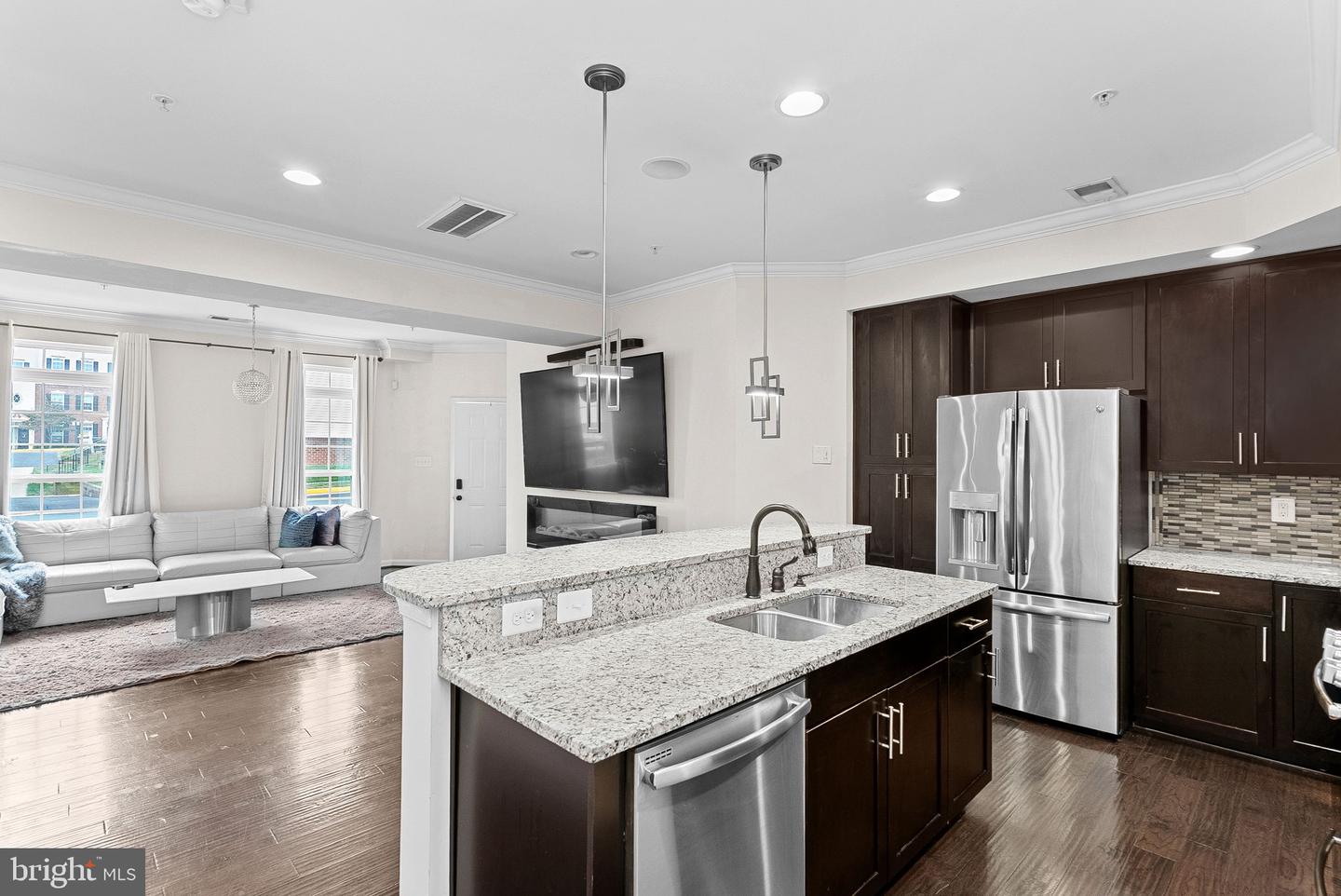 7510 BRUNSON CIR, GAINESVILLE, Virginia 20155, 3 Bedrooms Bedrooms, ,2 BathroomsBathrooms,Residential,For sale,7510 BRUNSON CIR,VAPW2104462 MLS # VAPW2104462