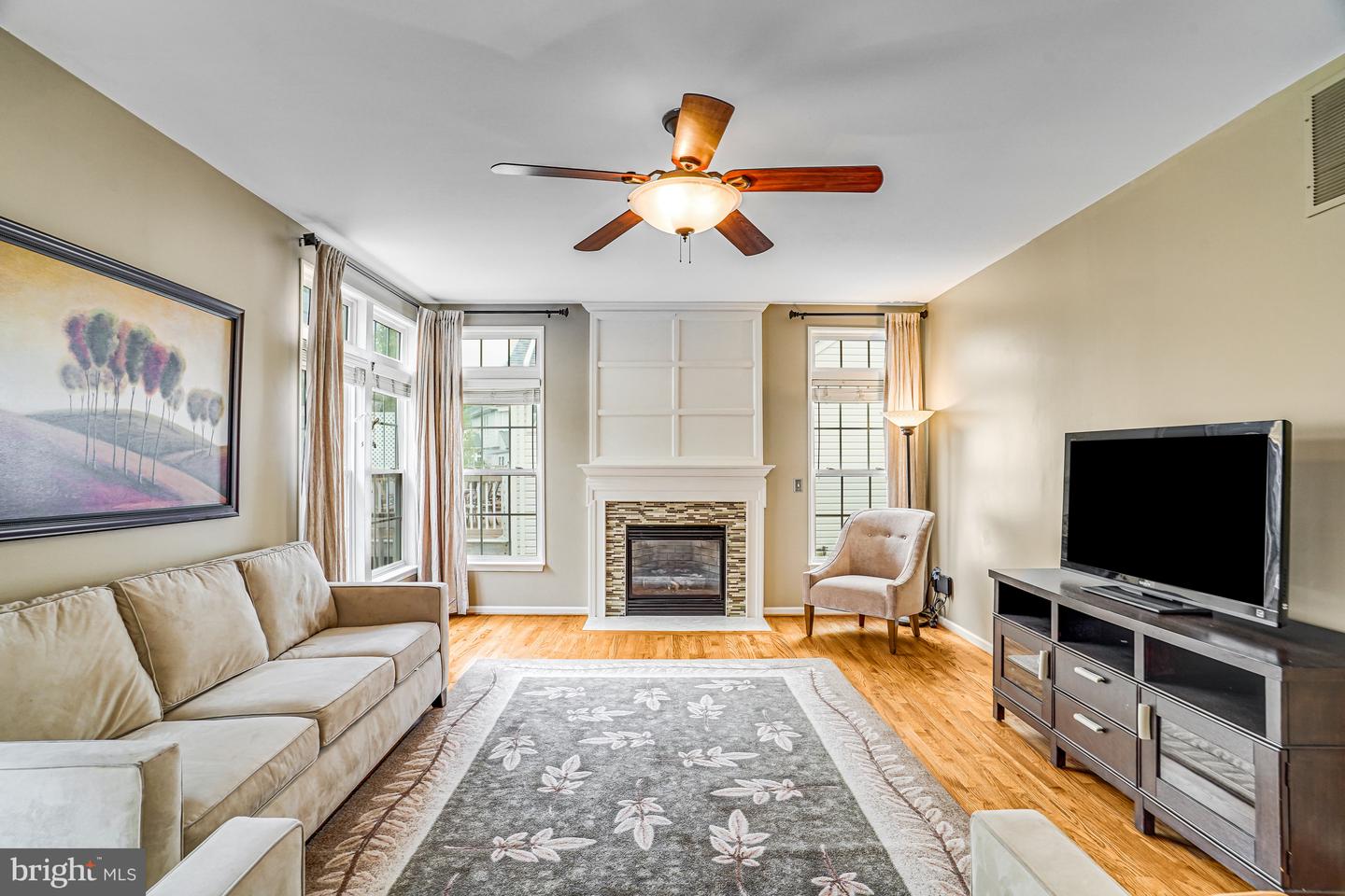 8152 TILLINGHAST LN, GAINESVILLE, Virginia 20155, 4 Bedrooms Bedrooms, 17 Rooms Rooms,2 BathroomsBathrooms,Residential,For sale,8152 TILLINGHAST LN,VAPW2104498 MLS # VAPW2104498