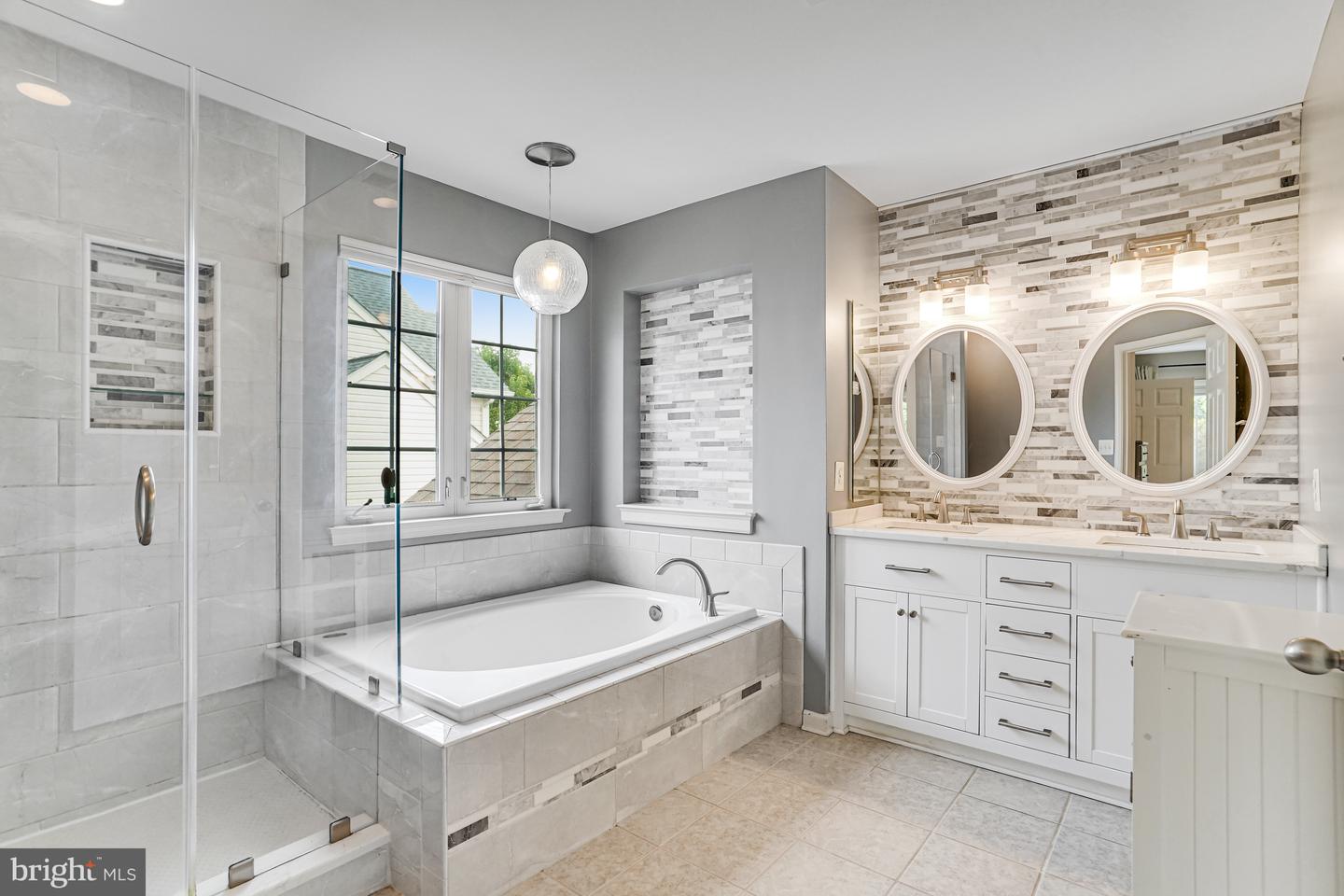 8152 TILLINGHAST LN, GAINESVILLE, Virginia 20155, 4 Bedrooms Bedrooms, 17 Rooms Rooms,2 BathroomsBathrooms,Residential,For sale,8152 TILLINGHAST LN,VAPW2104498 MLS # VAPW2104498