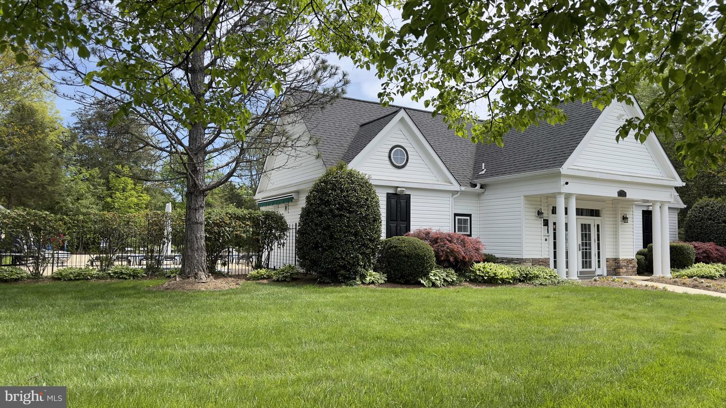 8152 TILLINGHAST LN, GAINESVILLE, Virginia 20155, 4 Bedrooms Bedrooms, 17 Rooms Rooms,2 BathroomsBathrooms,Residential,For sale,8152 TILLINGHAST LN,VAPW2104498 MLS # VAPW2104498