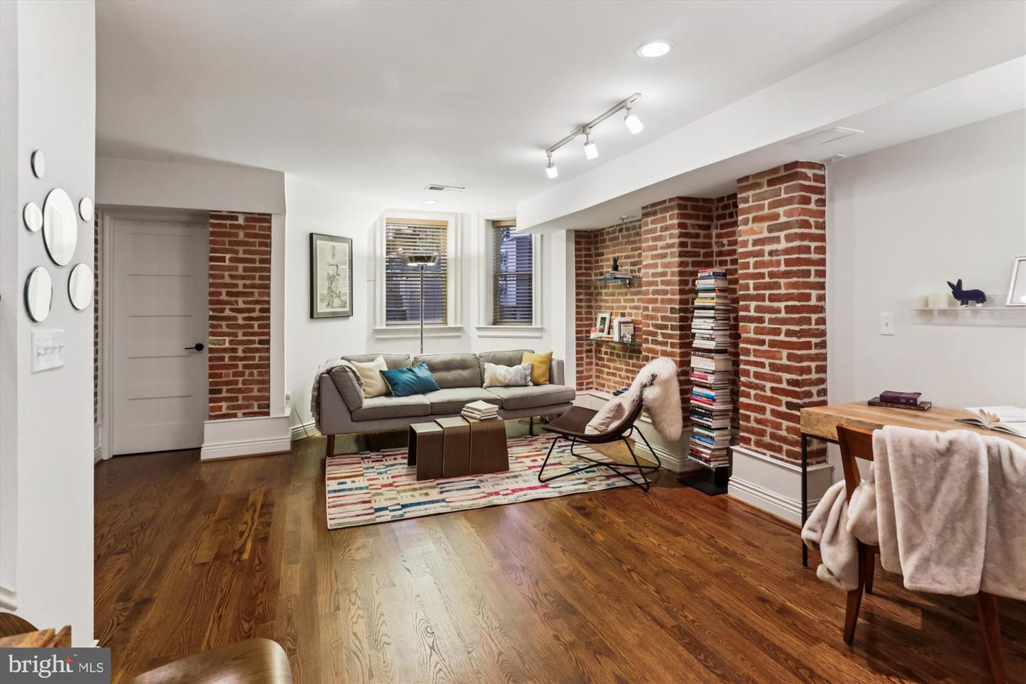 1128 COLUMBIA RD NW #1, WASHINGTON, District Of Columbia 20009, 2 Bedrooms Bedrooms, 11 Rooms Rooms,2 BathroomsBathrooms,Residential,For sale,1128 COLUMBIA RD NW #1,DCDC2223784 MLS # DCDC2223784