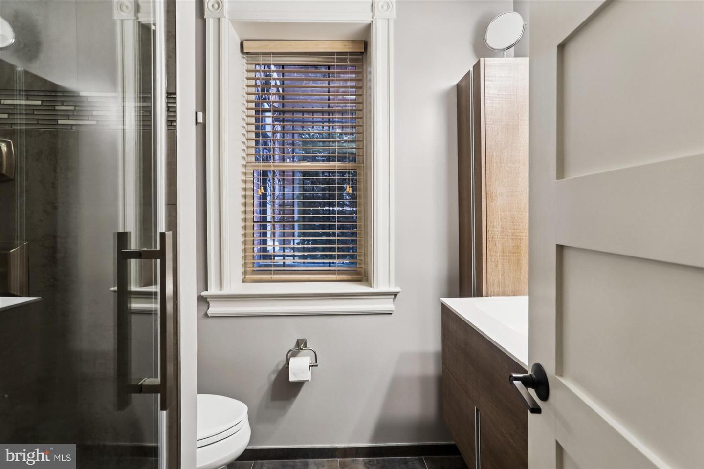 1128 COLUMBIA RD NW #1, WASHINGTON, District Of Columbia 20009, 2 Bedrooms Bedrooms, 11 Rooms Rooms,2 BathroomsBathrooms,Residential,For sale,1128 COLUMBIA RD NW #1,DCDC2223784 MLS # DCDC2223784